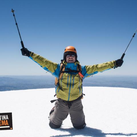 ascenso al Volcán Lanin - montañismo a cumbre - Patagonia